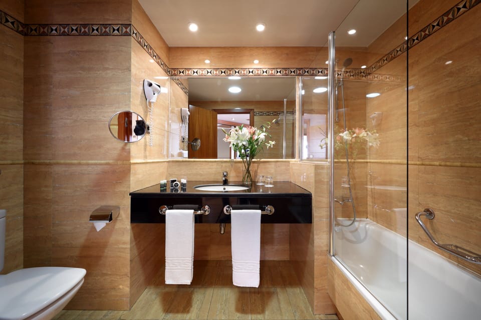 Minibar, in-room safe, desk, soundproofing