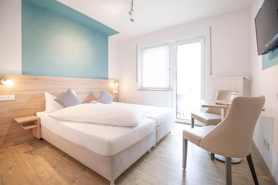 Standard Double Room | Free WiFi