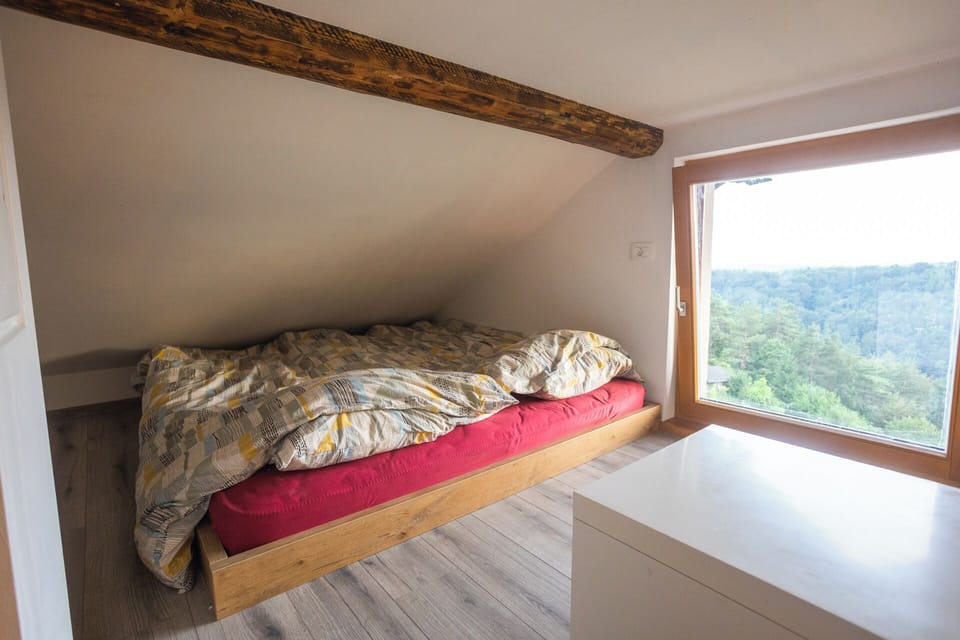 Comfort House | 2 bedrooms, blackout drapes, soundproofing, free WiFi