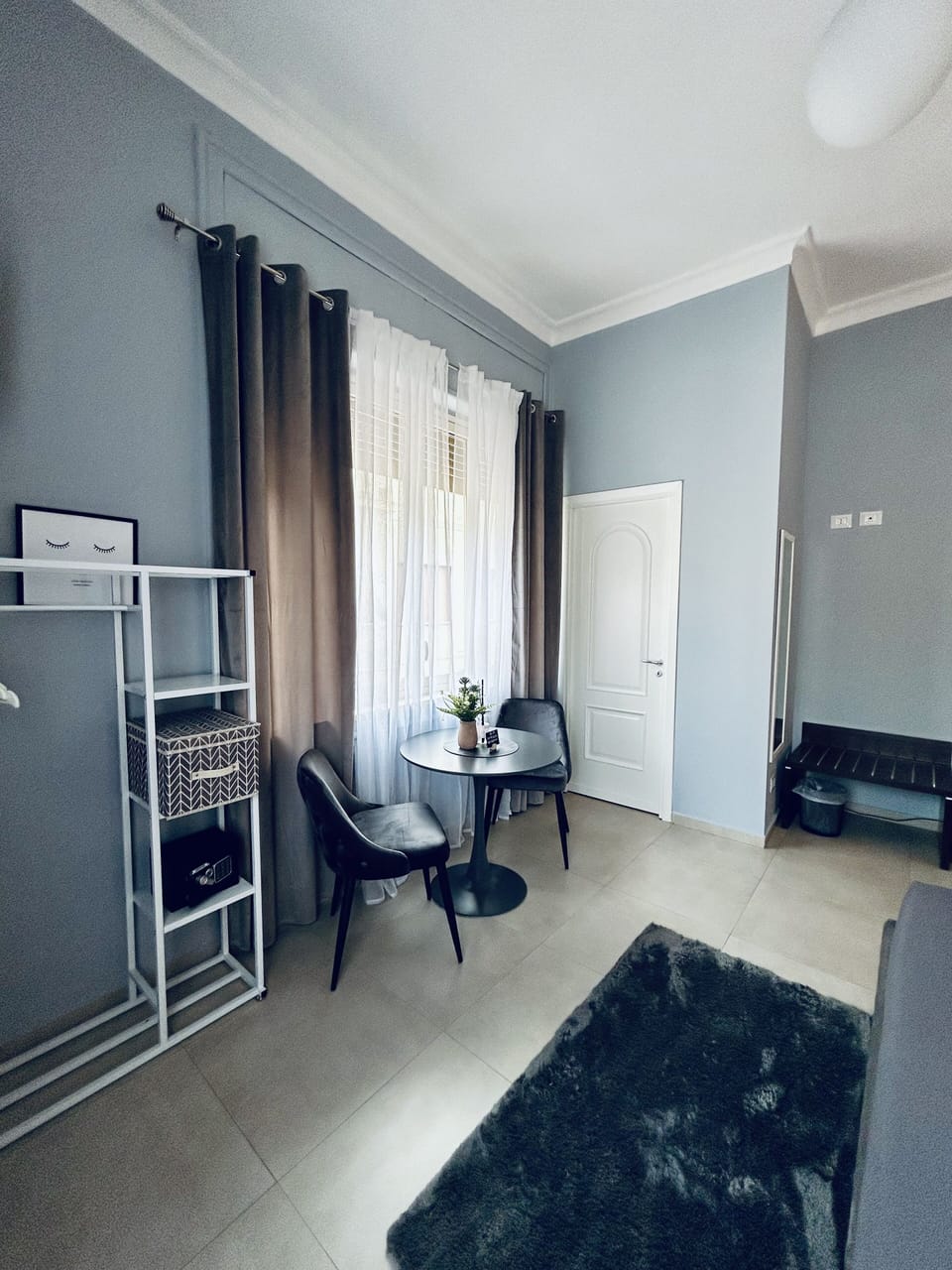 Double Room | Down comforters, in-room safe, individually decorated