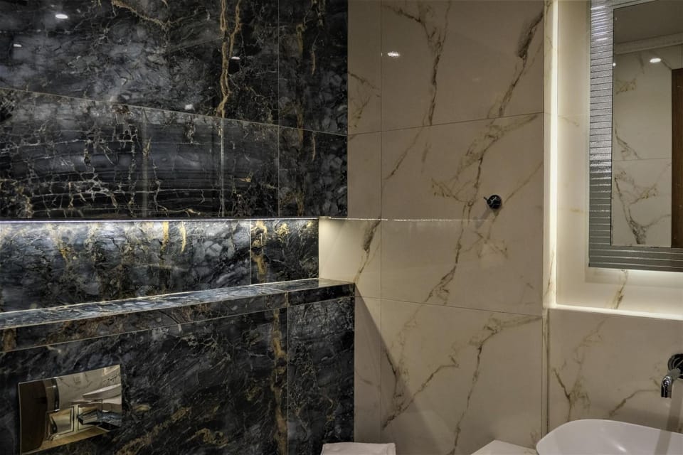 Bathroom | Free toiletries, hair dryer