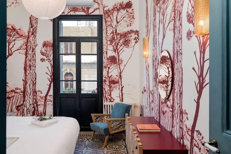 Standard Room | In-room safe, blackout drapes, soundproofing, WiFi (free)