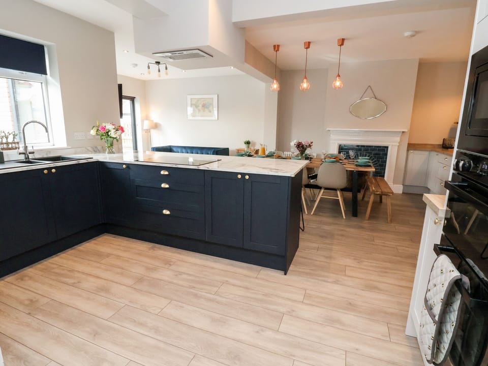 Cottage | Interior