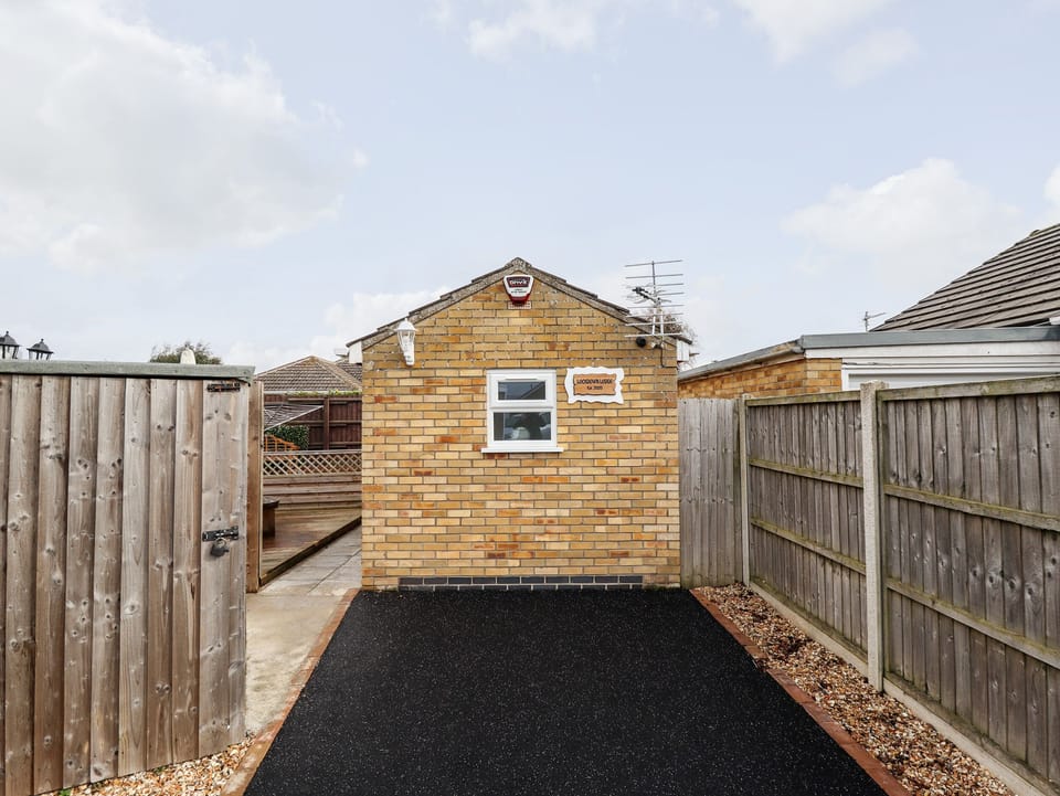 Cottage | Property grounds