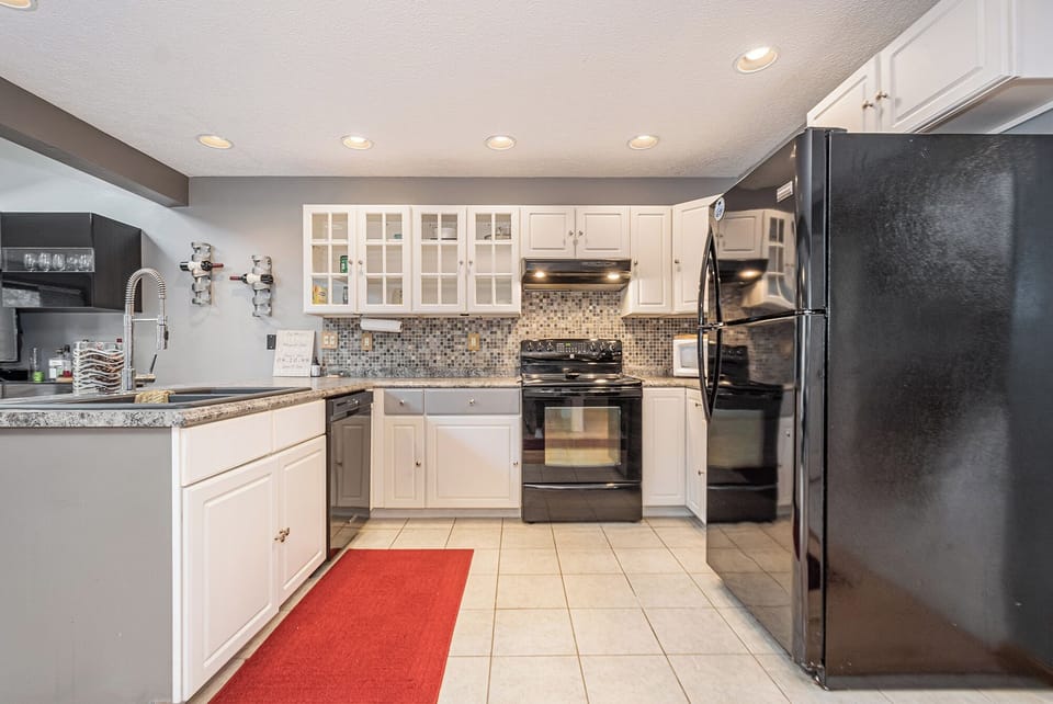 Studio (2 Bedrooms) | Property amenity