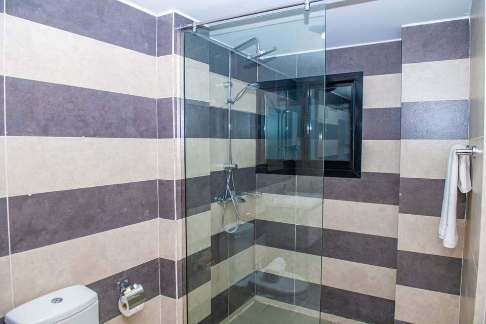 Executive Double Room | Bathroom shower