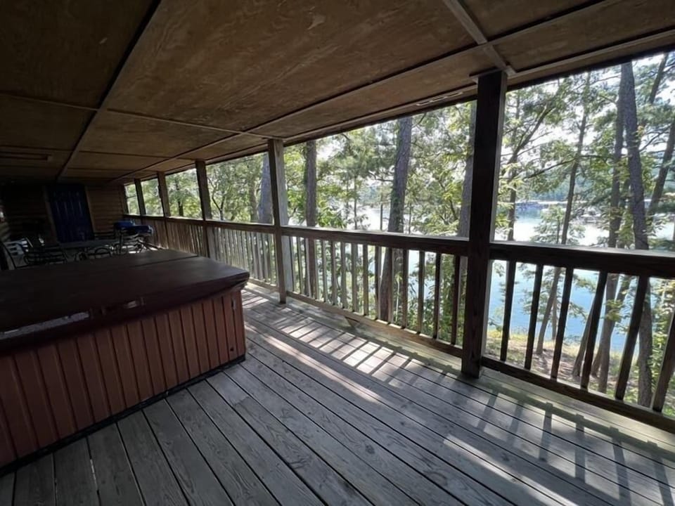 Cottage, 1 Bedroom | Outdoor spa tub