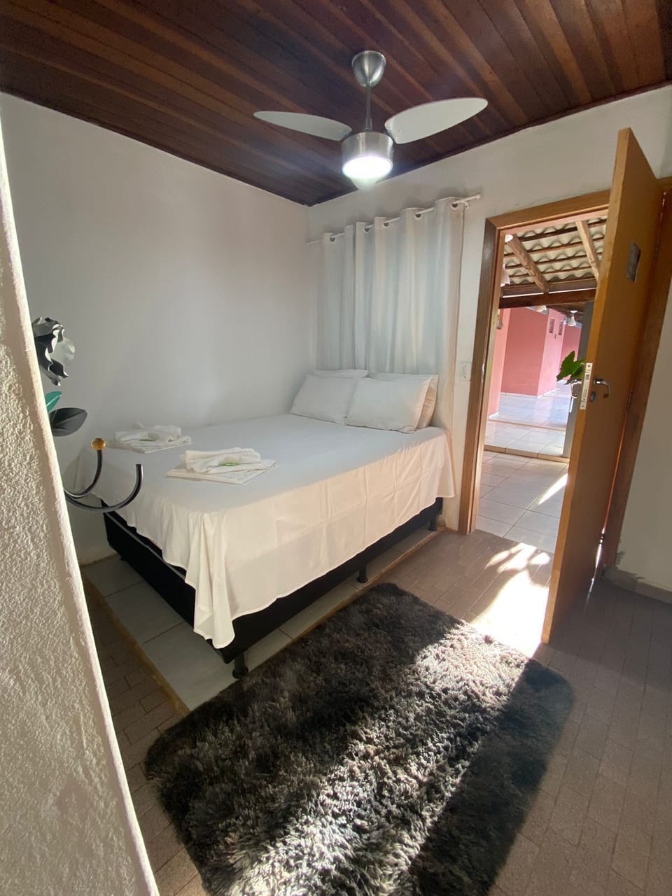Room, 1 Double or 2 Twin Beds | Iron/ironing board (on request), WiFi (free), bed sheets