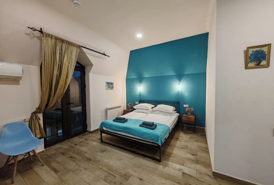 Deluxe Double Room | Premium bedding, desk, laptop workspace, iron/ironing board