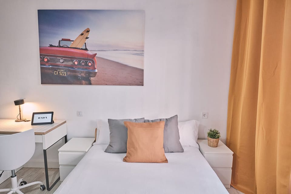 Economy Double Room | Down comforters, individually decorated, individually furnished, desk