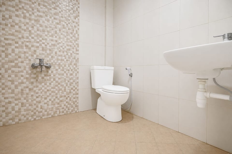 Towels, toilet paper