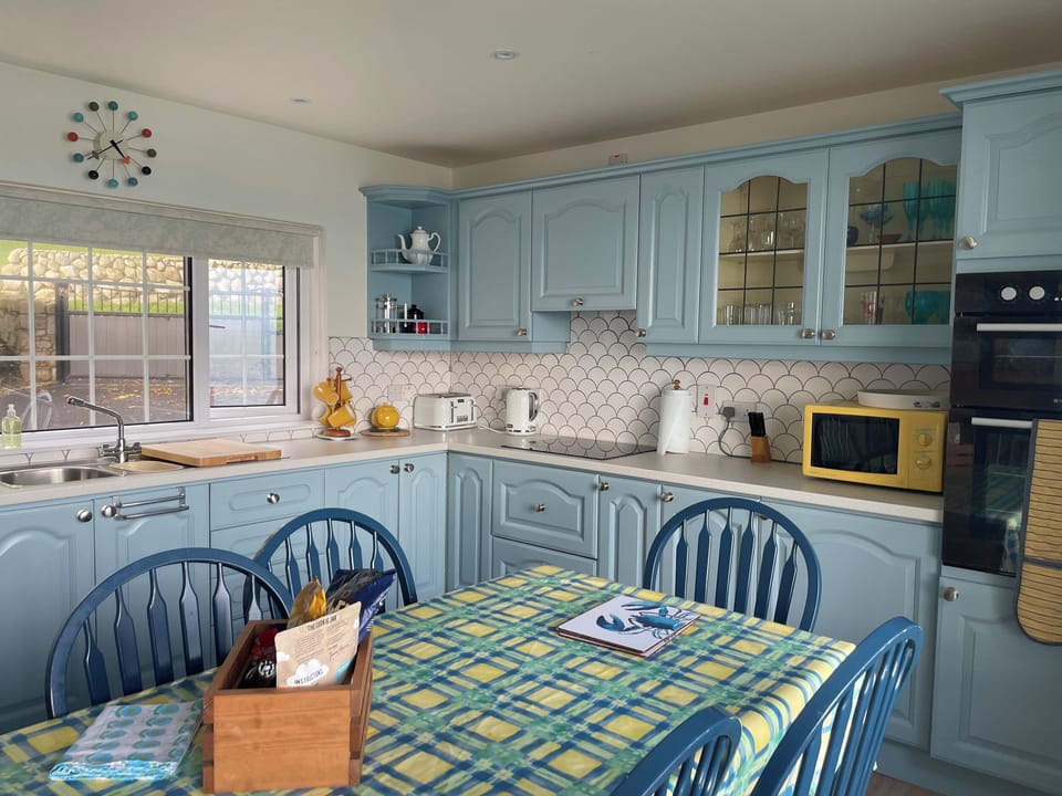 Fridge, dishwasher, electric kettle, toaster