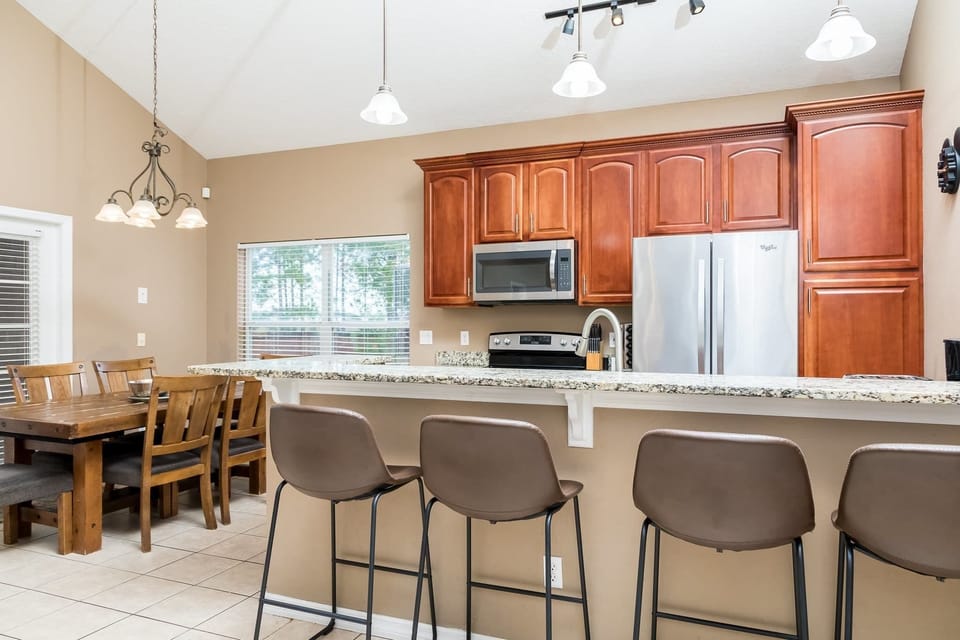 House, Multiple Beds, Pool Access, Pool View (Serendipity at Acadia) | Dining