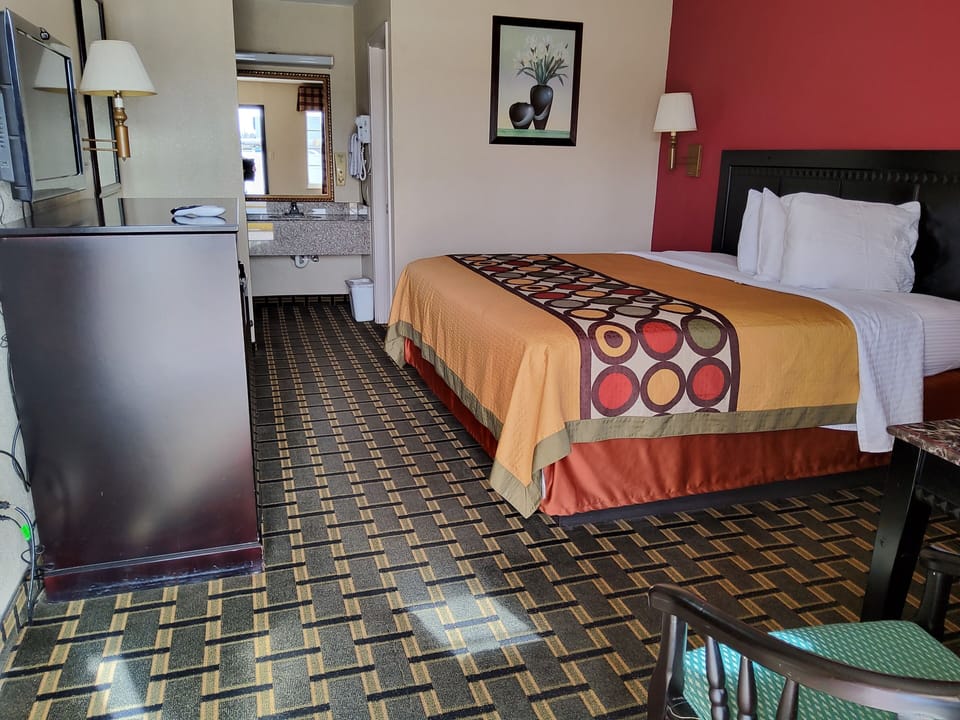 Comfort Single Room, Non Smoking | Free WiFi, bed sheets