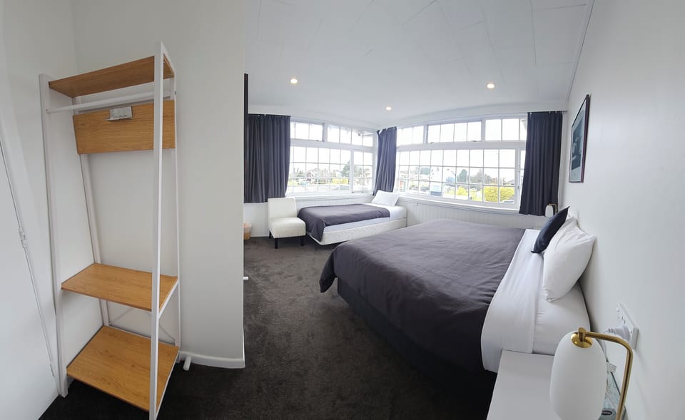 Family Room | Free WiFi, bed sheets