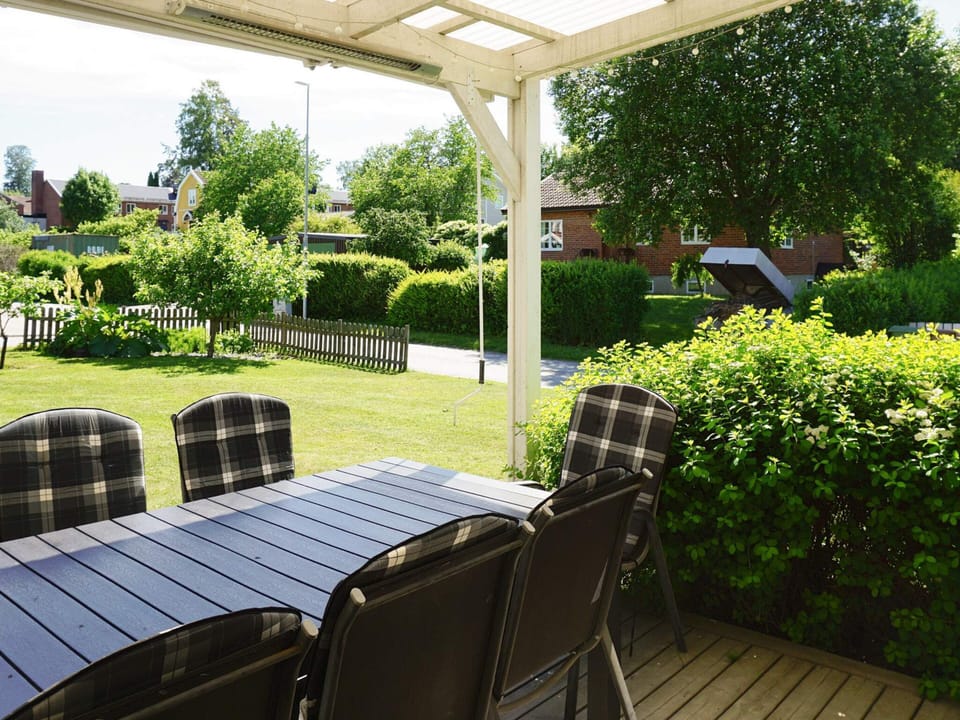 House | Outdoor dining