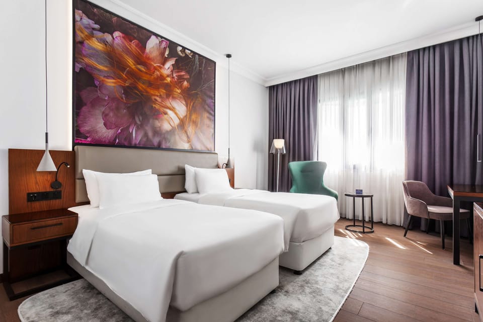 Standard Room | Premium bedding, Tempur-Pedic beds, minibar, in-room safe