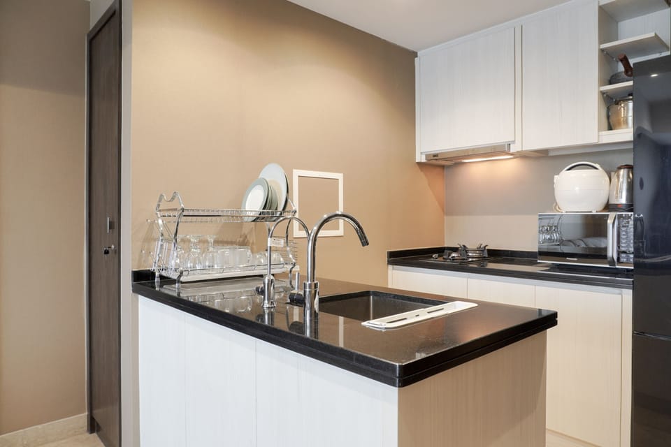 Apartment | Private kitchen | Full-size fridge, stovetop