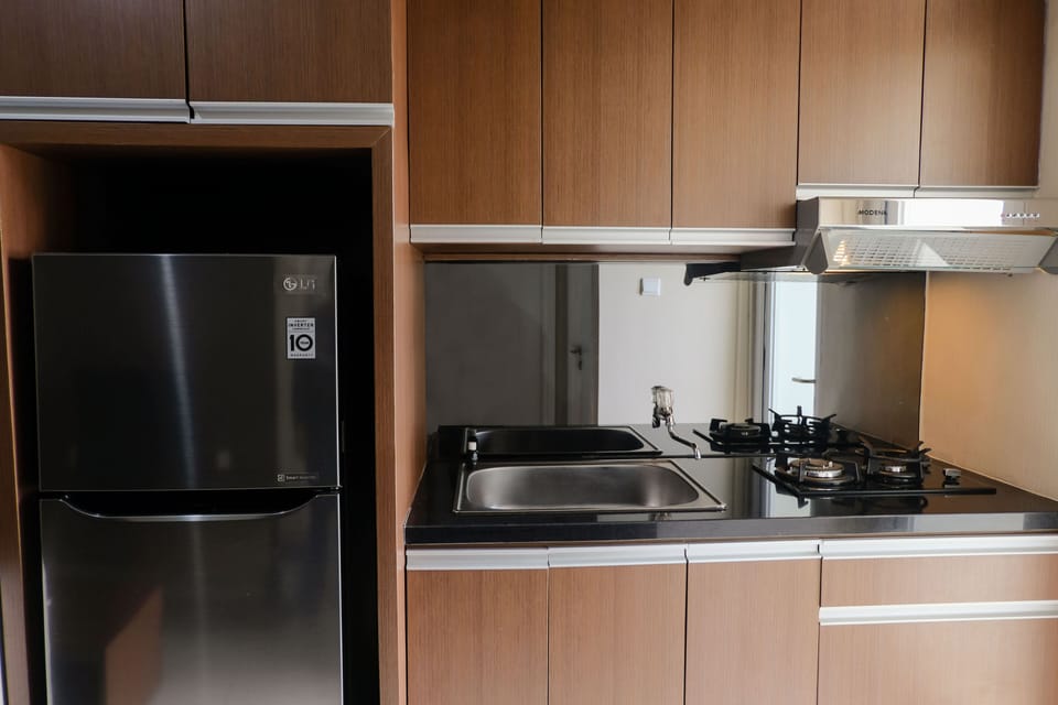 Apartment | Private kitchen | Full-size fridge, stovetop