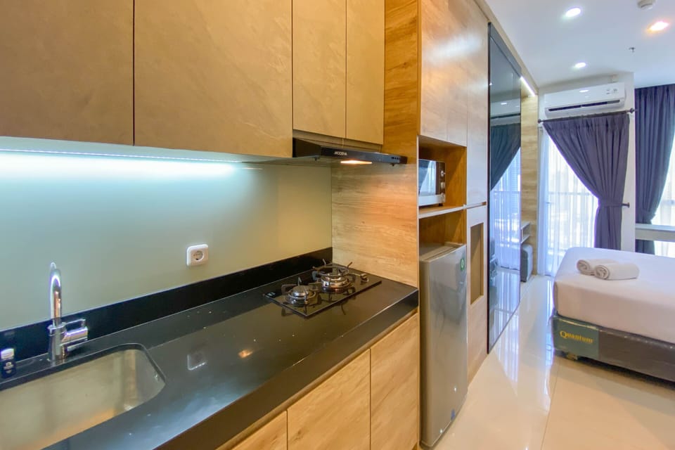 Studio | Private kitchen | Full-size fridge, stovetop