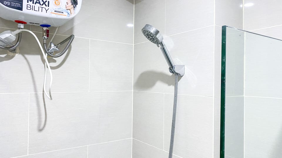Studio | Bathroom