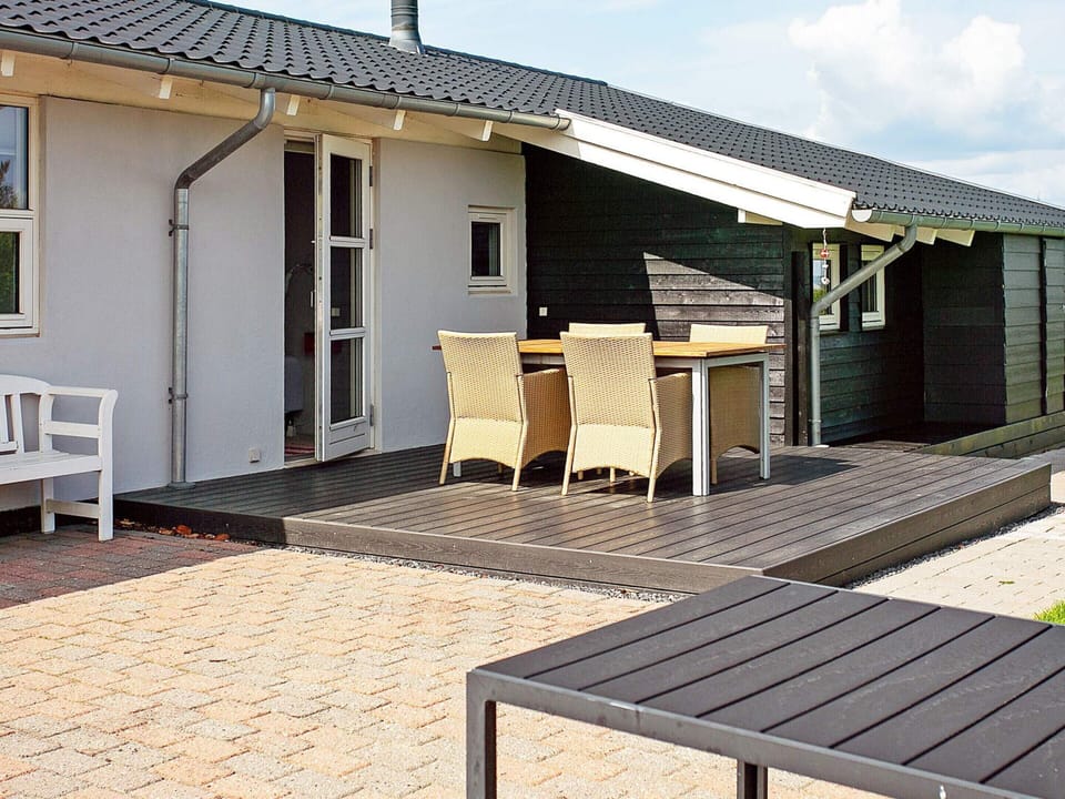 House | Outdoor dining