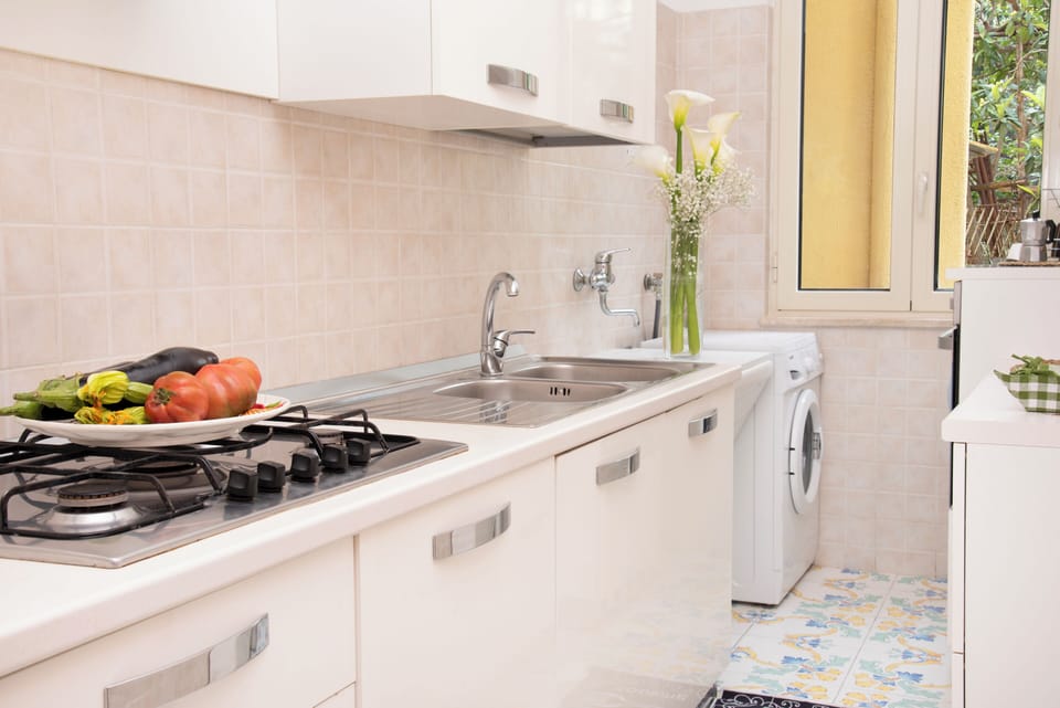 Comfort Apartment | Private kitchen | Fridge, oven, stovetop, electric kettle