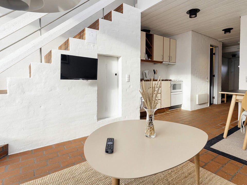 Apartment | Dining
