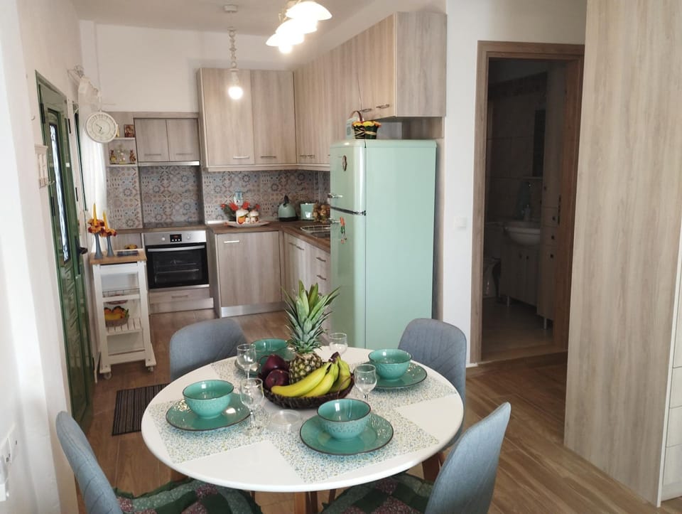 House | 1 bedroom