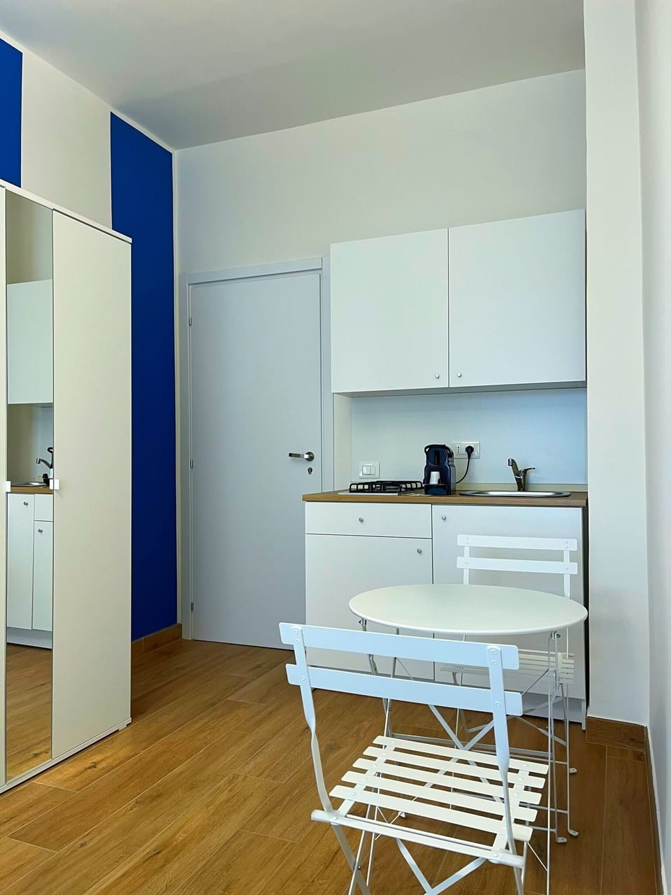 Deluxe Double Room | Premium bedding, memory foam beds, desk, WiFi (free)