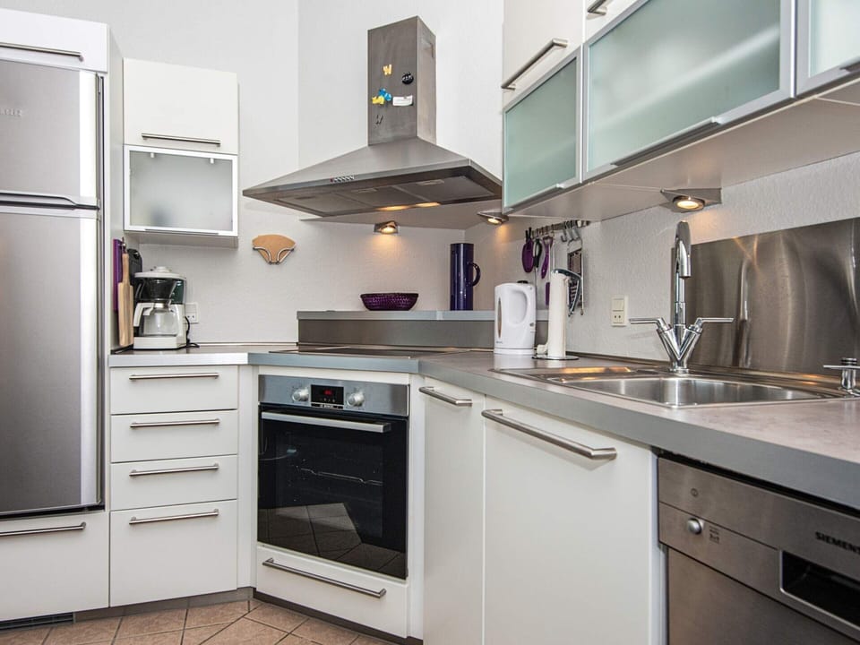 House | Private kitchen | Electric kettle, toaster