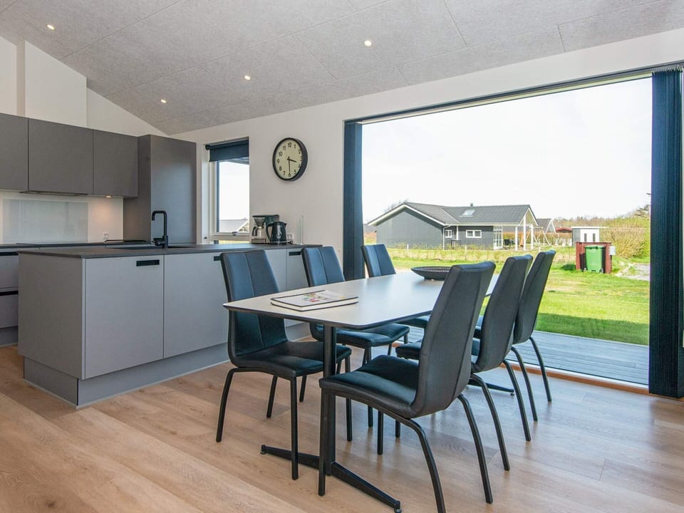 House | Dining