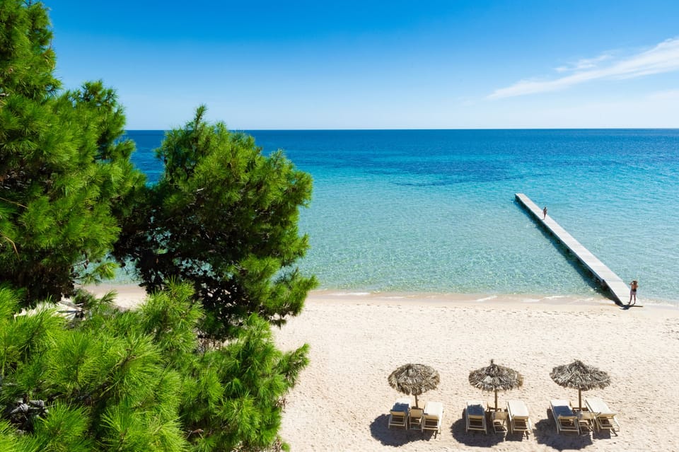 Private beach, sun loungers, beach umbrellas, beach towels