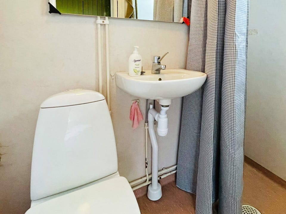 5 Person Holiday Home in Fargelanda House in Västra Götaland County