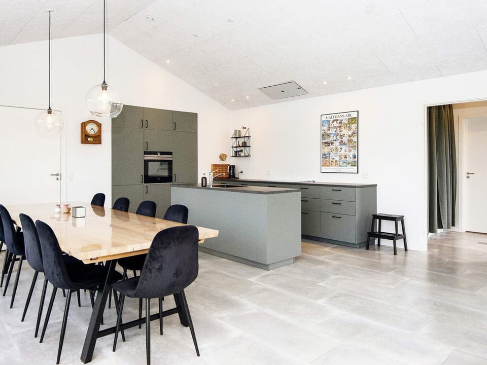 House | Dining
