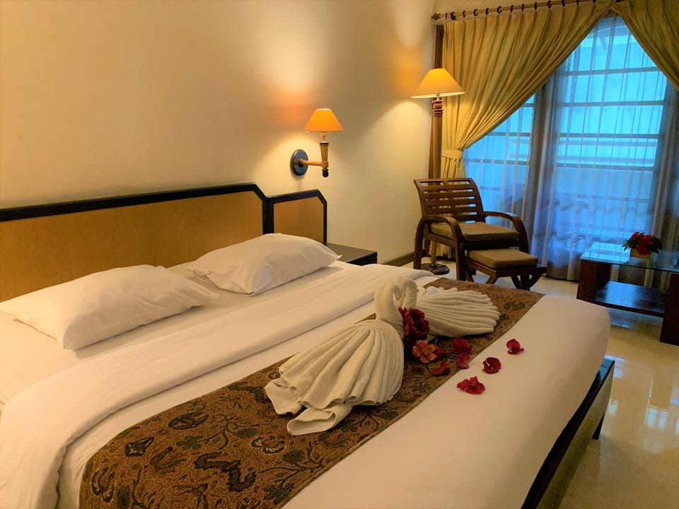Deluxe Double Room, 1 Queen Bed | In-room safe, desk, blackout drapes, free WiFi