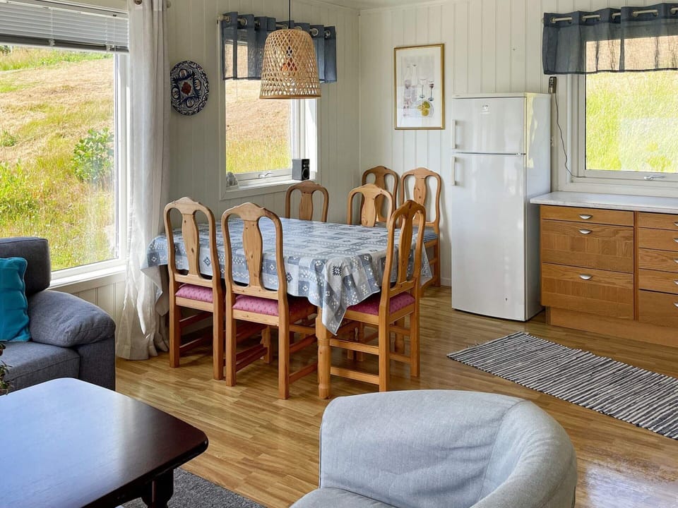 House | Dining