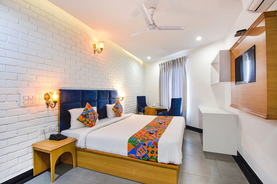 Executive Room | Egyptian cotton sheets, premium bedding, in-room safe, desk