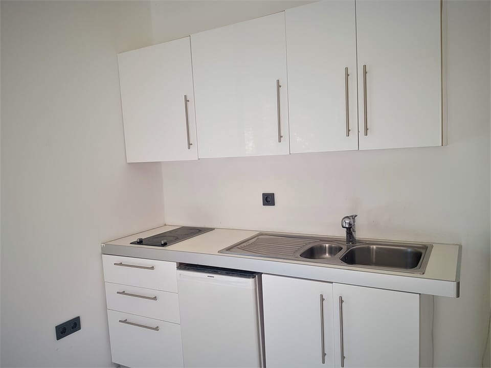 Superior Room | Private kitchen | Coffee/tea maker, electric kettle, dining tables