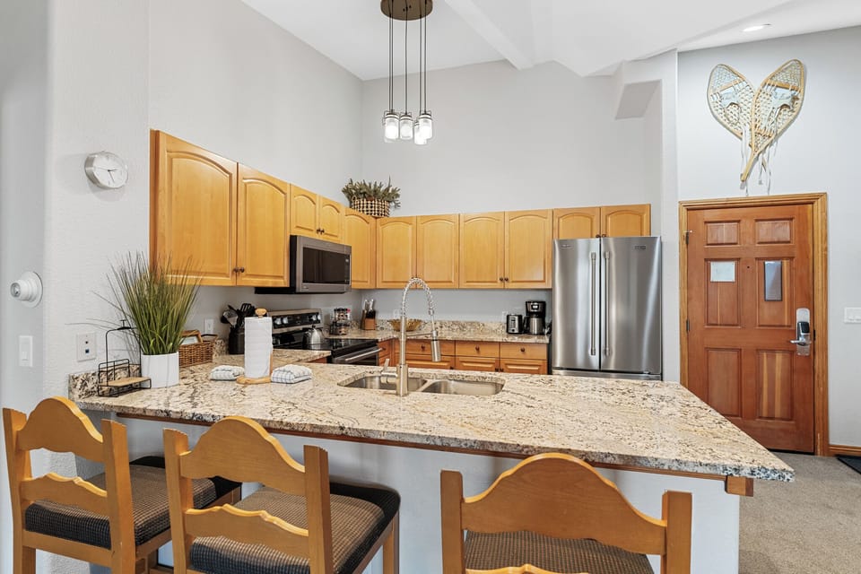 Condo (2 Bedrooms) | Property amenity