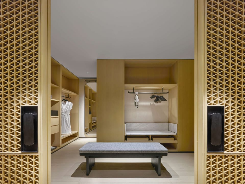 Presidential Suite, 1 King Bed | In-room safe, desk, blackout drapes, WiFi (free)