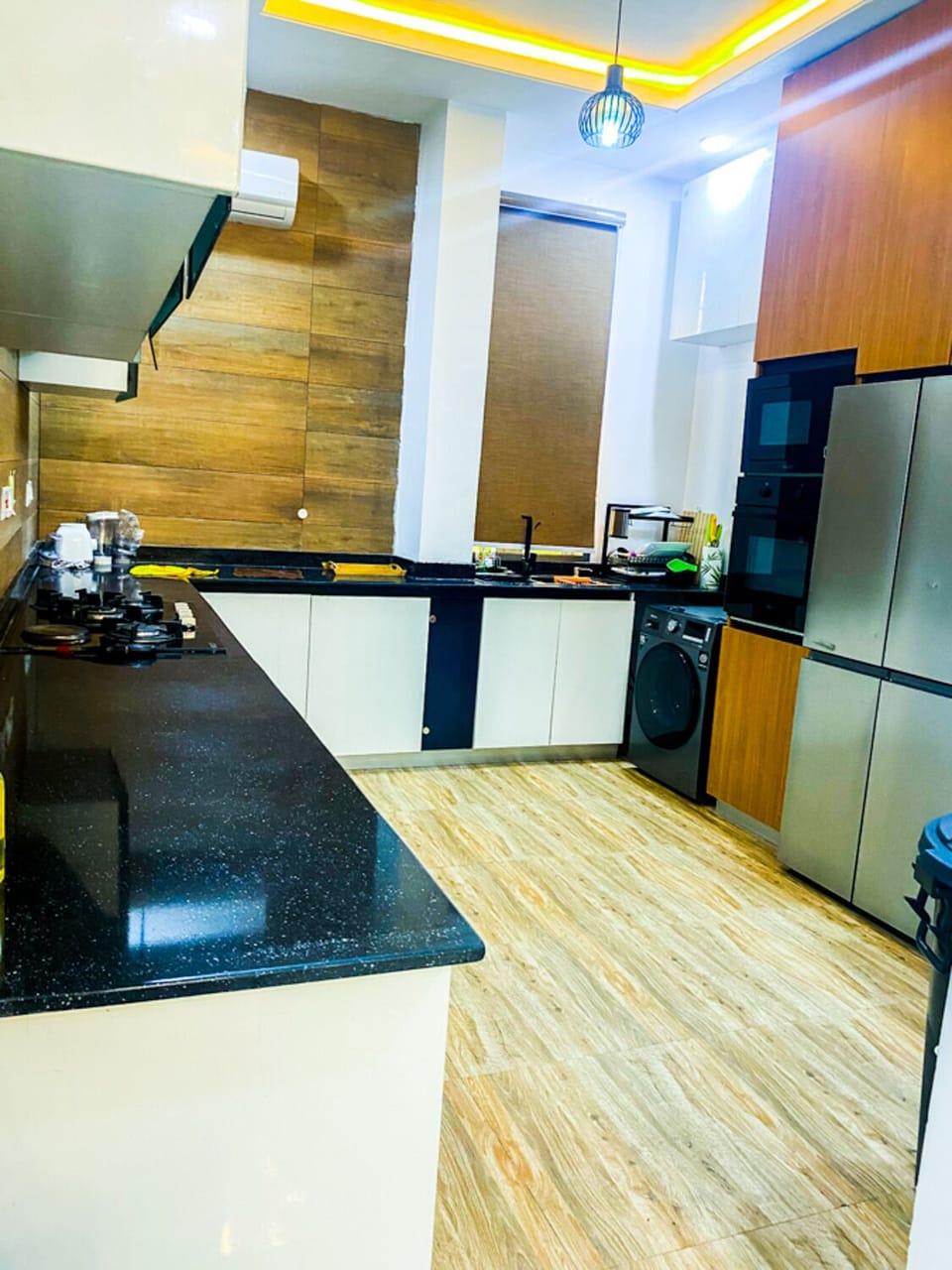 Luxury Apartment, Pool Access, Ocean View | Living area