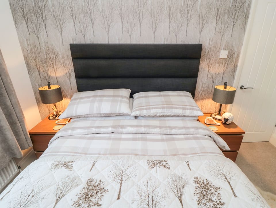 2 bedrooms, individually decorated, individually furnished, free WiFi