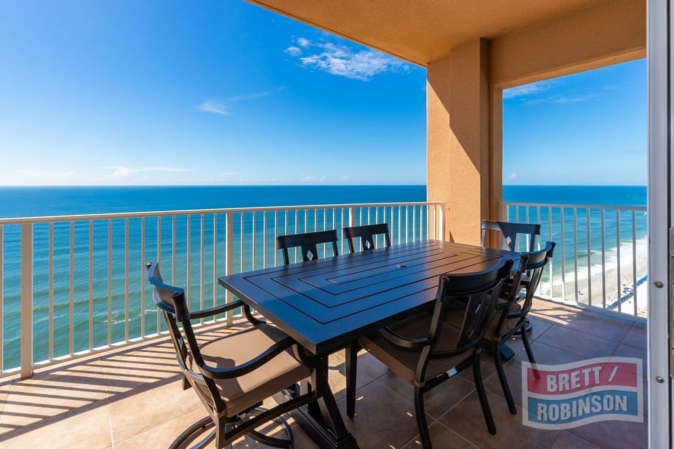 Condo, 4 Bedrooms | Outdoor dining