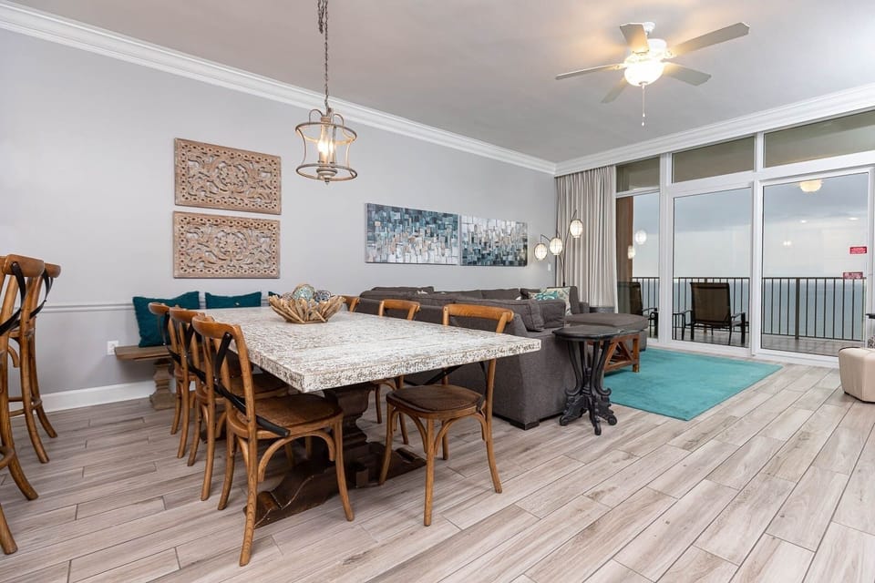 Condo, 3 Bedrooms | Dining