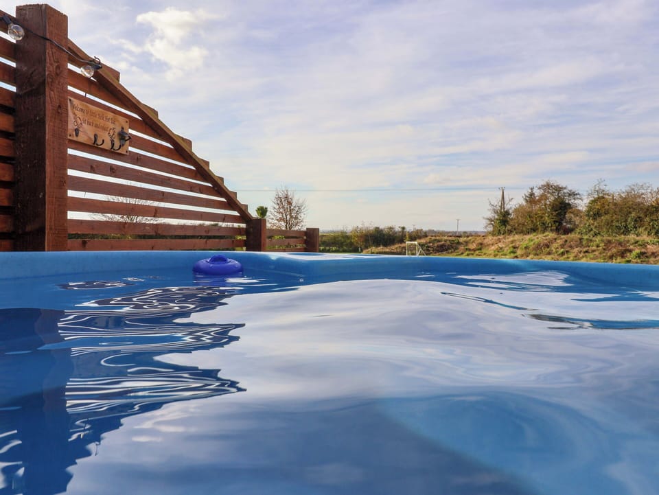 Cottage | Pool