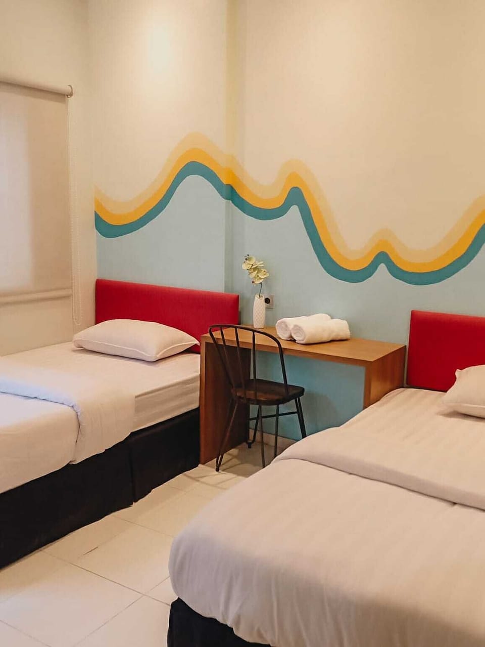 Deluxe Twin Room | Minibar, free WiFi, bed sheets