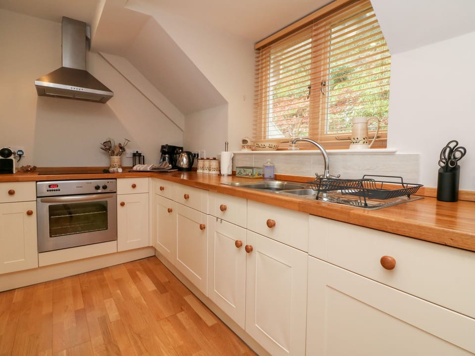 Fridge, dishwasher, electric kettle, toaster
