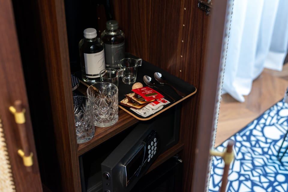 In-room safe, desk, laptop workspace, blackout drapes