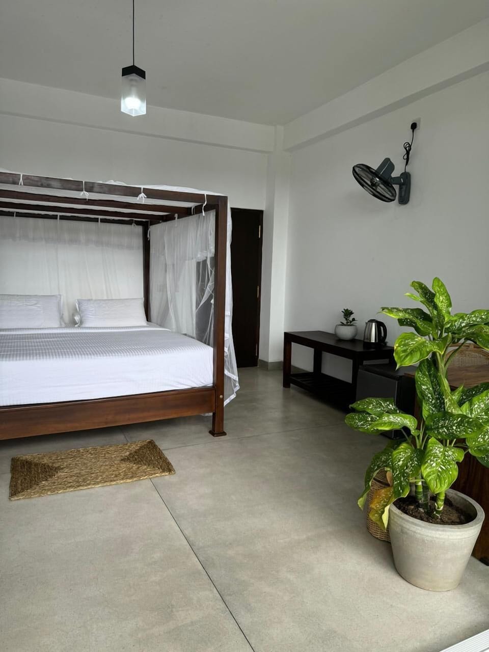 Deluxe Double Room | Desk, free WiFi, bed sheets